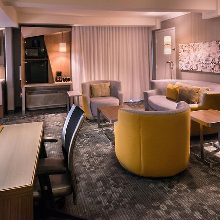 Courtyard By Marriott Oxnard/Ventura Hotell Exteriör bild