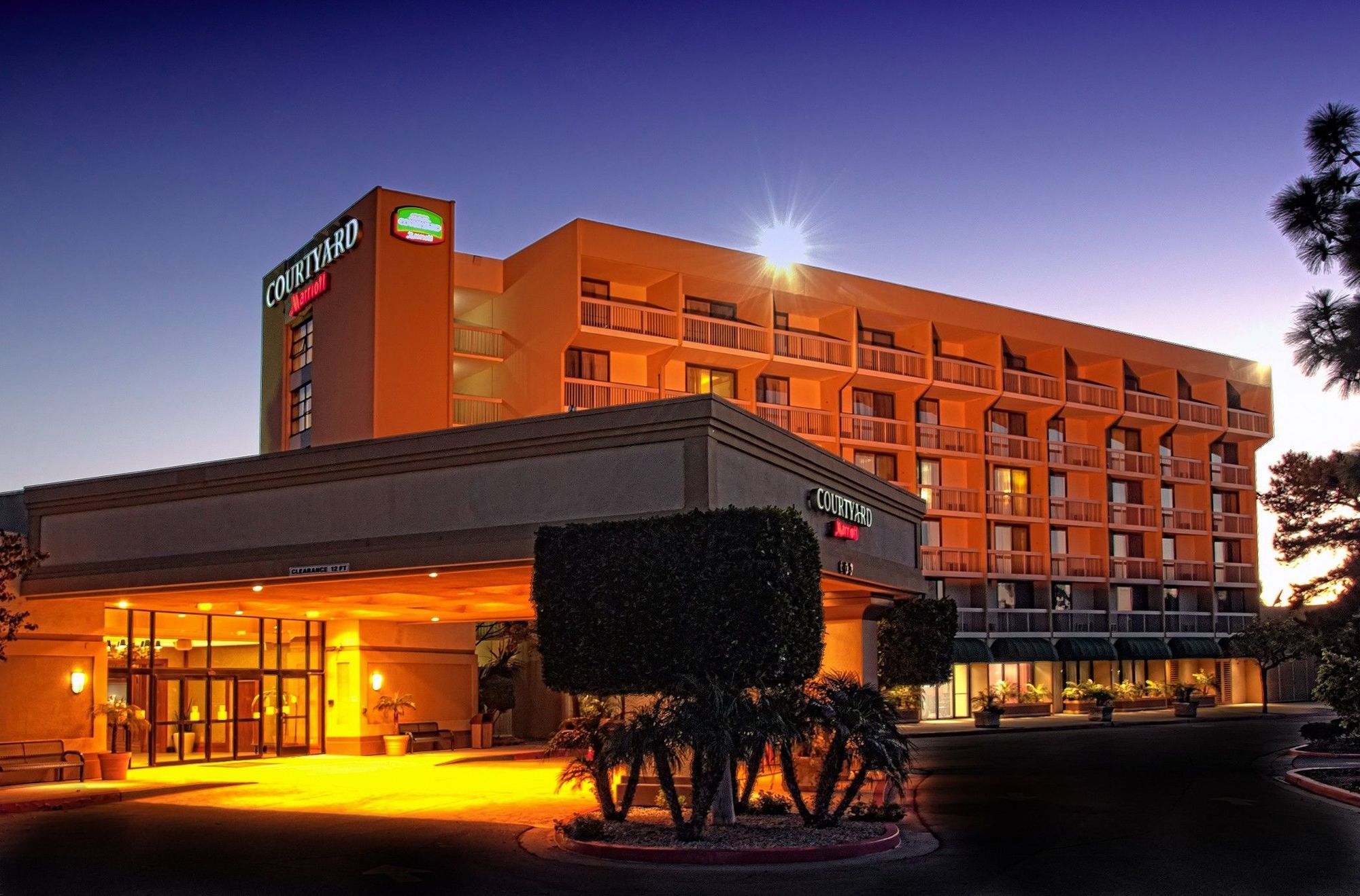Courtyard By Marriott Oxnard/Ventura Hotell Exteriör bild